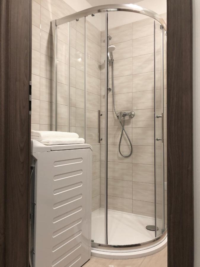 Exclusive Home - D. Apartman Pécs Esterno foto